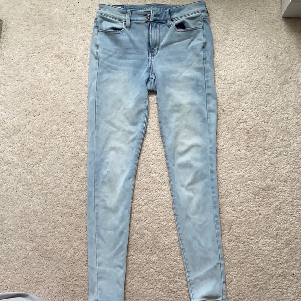American Eagle Light Wash Jeans